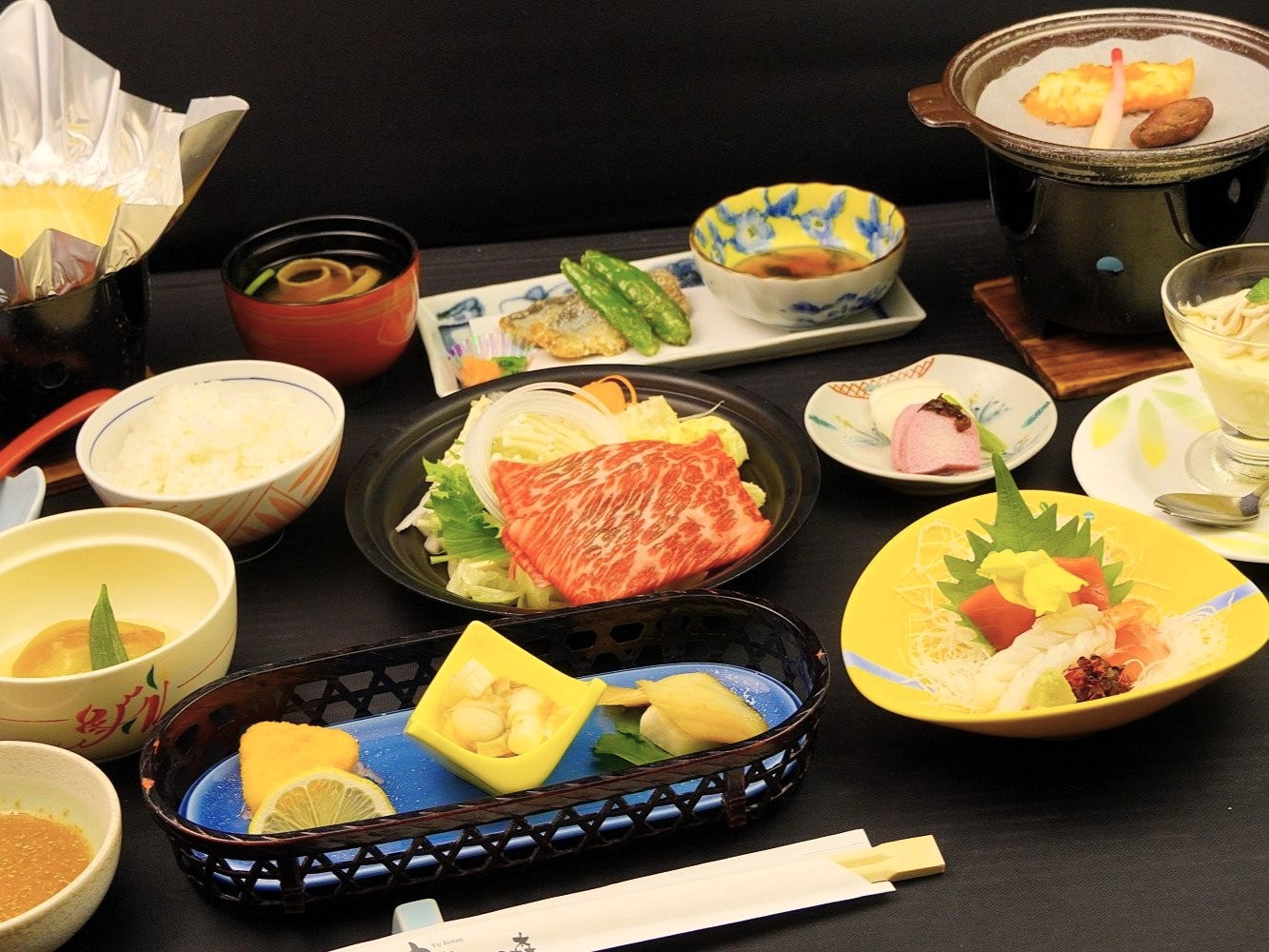 お食事はボリューム控えめな【ミドル御膳】